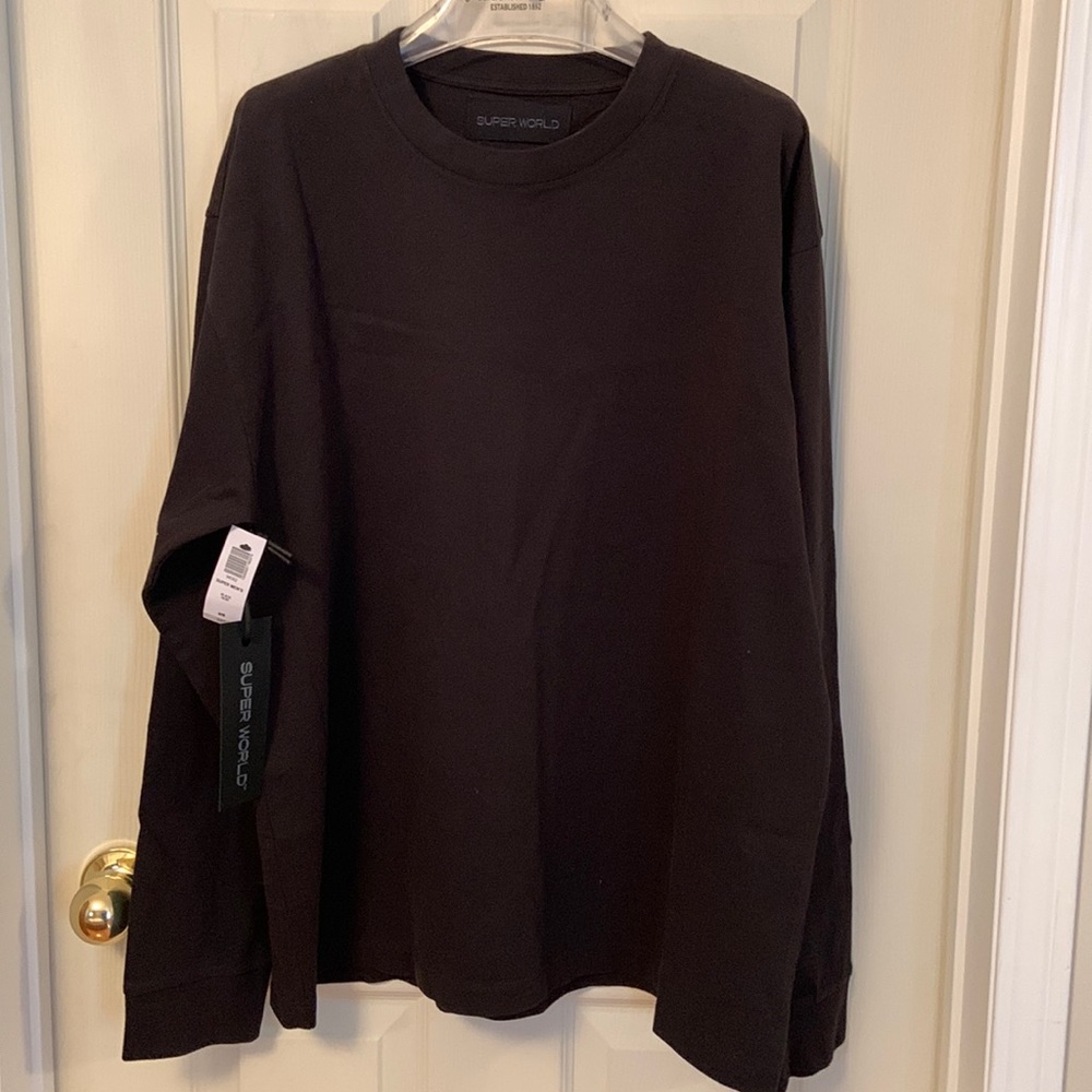 Aritzia super world men’s top